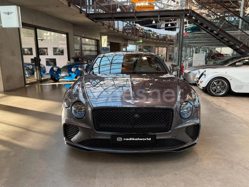 Bentley Continental Gt 2021 — photo 3
