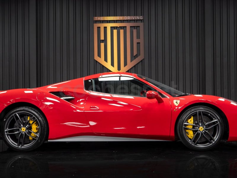 Ferrari 488 2018 — photo 4