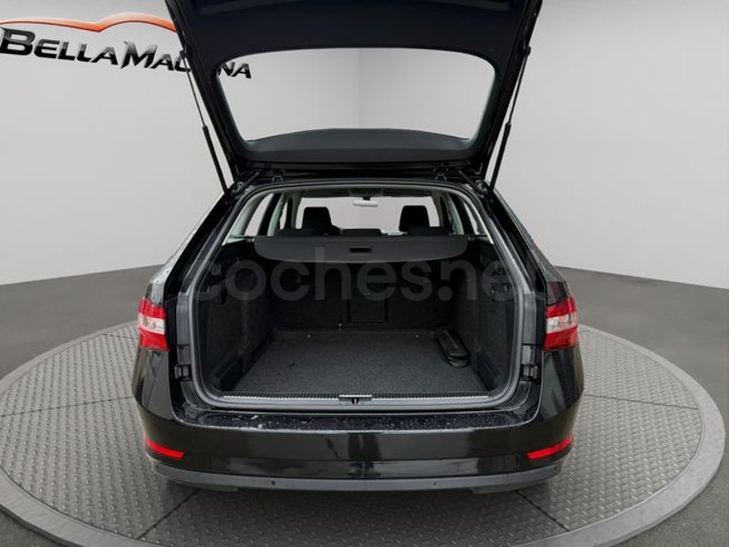 Skoda Superb 2021 — photo 7