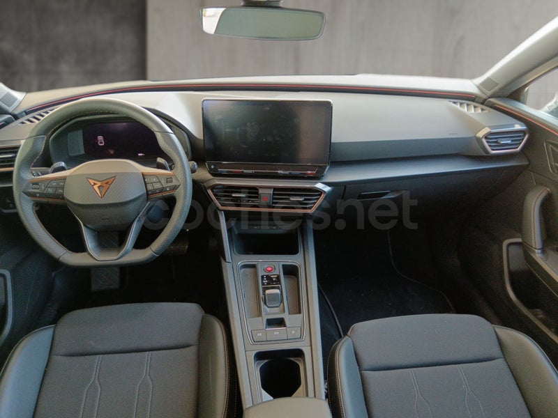 Cupra León 2022 — photo 4