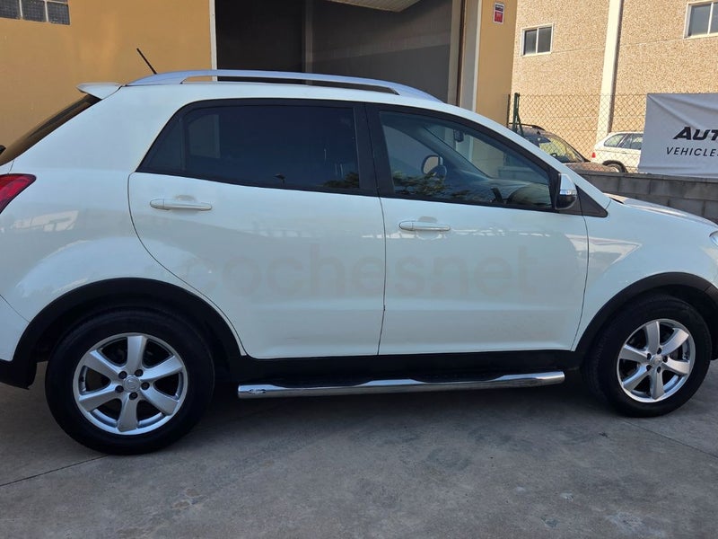 Ssangyong Korando 2012 — photo 4
