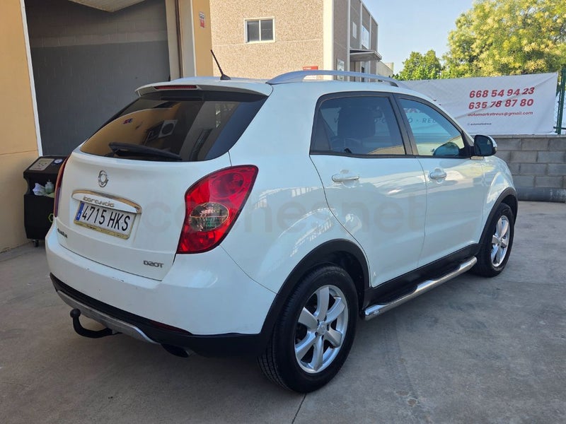 Ssangyong Korando 2012 — photo 5