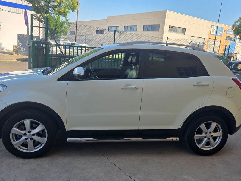 Ssangyong Korando 2012 — photo 8