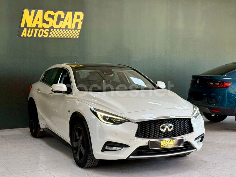 Infiniti Q30 2016 — photo 4