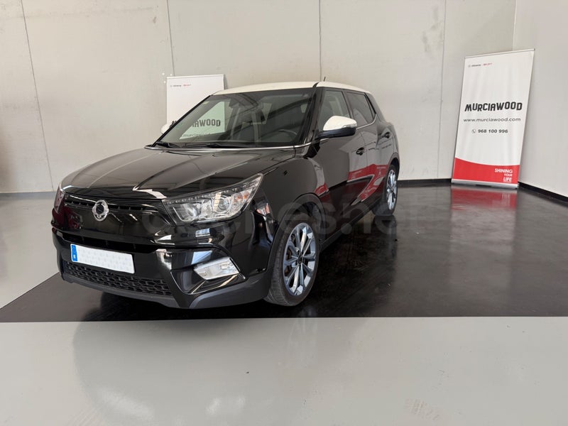 Ssangyong Tivoli 2018 — photo 2