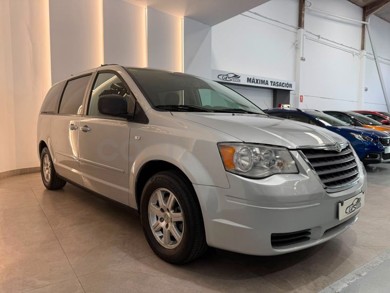 Chrysler Grand Voyager 2010 — photo 3
