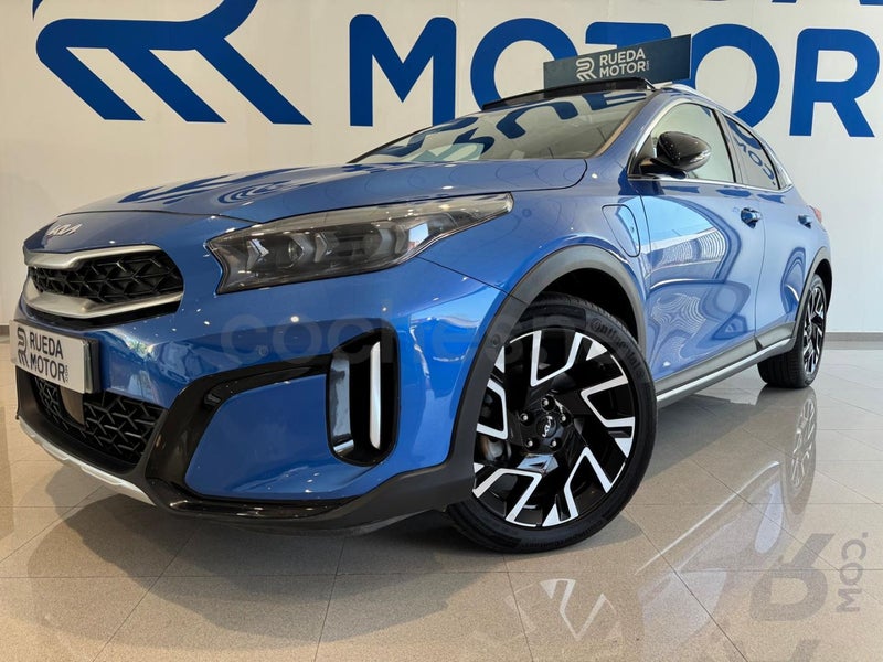 Kia Xceed 2023 — photo 2