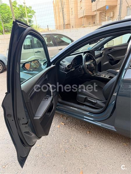 Cupra Leon 2024 — photo 3