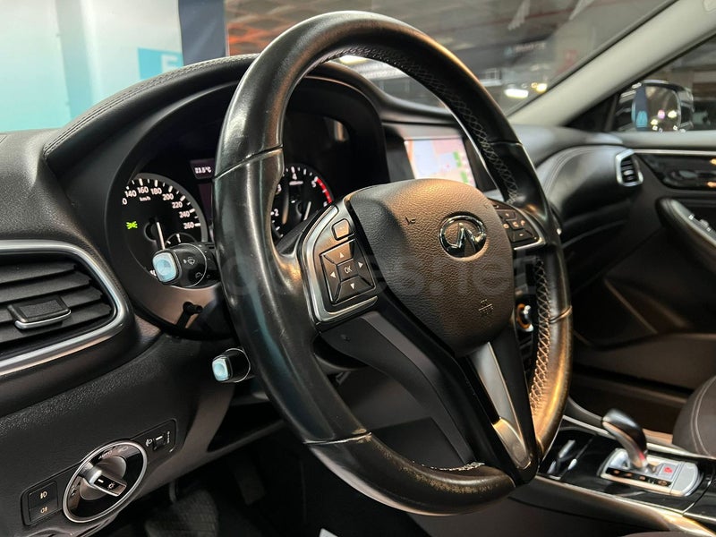 Infiniti Q30 2019 — photo 8