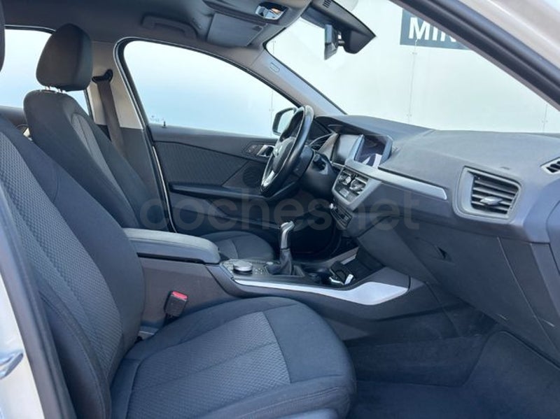 Bmw Serie 1 2023 — photo 3