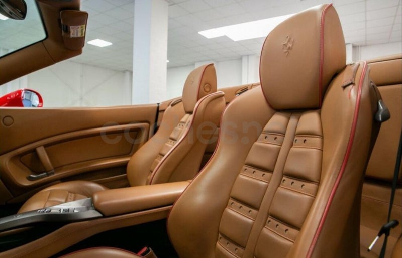 Ferrari California 2010 — photo 7
