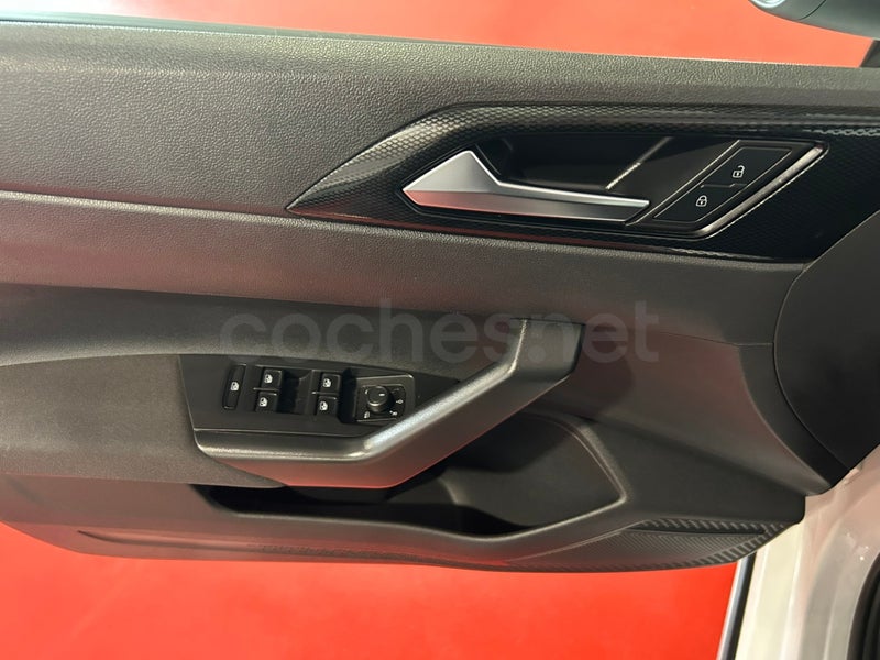 Volkswagen Taigo 2023 — photo 8