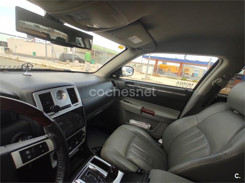 Chrysler 300c 2008 — photo 4