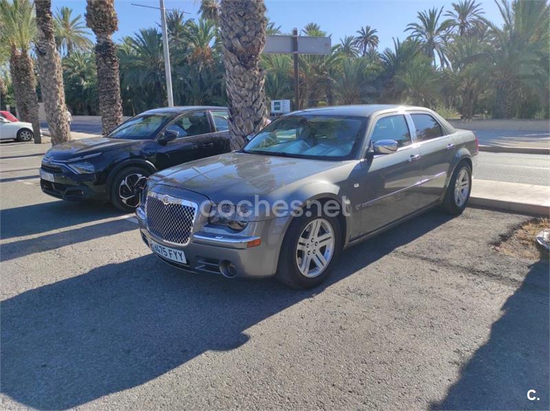 Chrysler 300c 2008 — photo 8