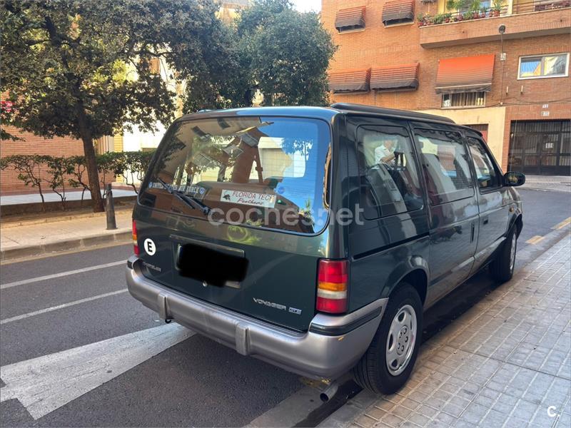 Chrysler Voyager 1993 — photo 3