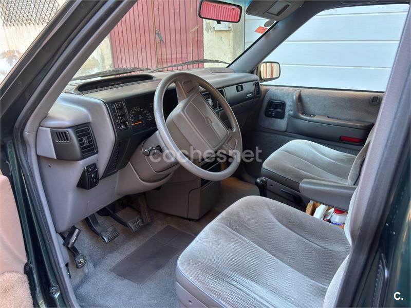 Chrysler Voyager 1993 — photo 7