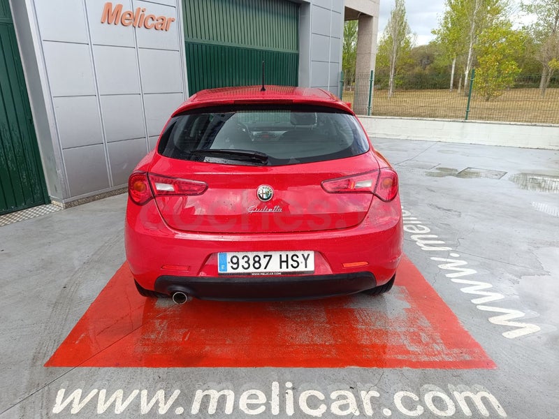 Alfa Romeo Giulietta 2013 — photo 4