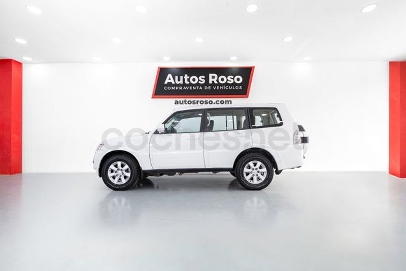 Mitsubishi Montero 2016 — photo 2