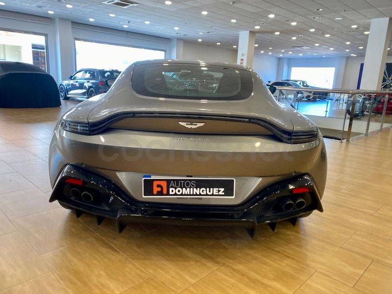 Aston Martin Vantage 2021 — photo 7