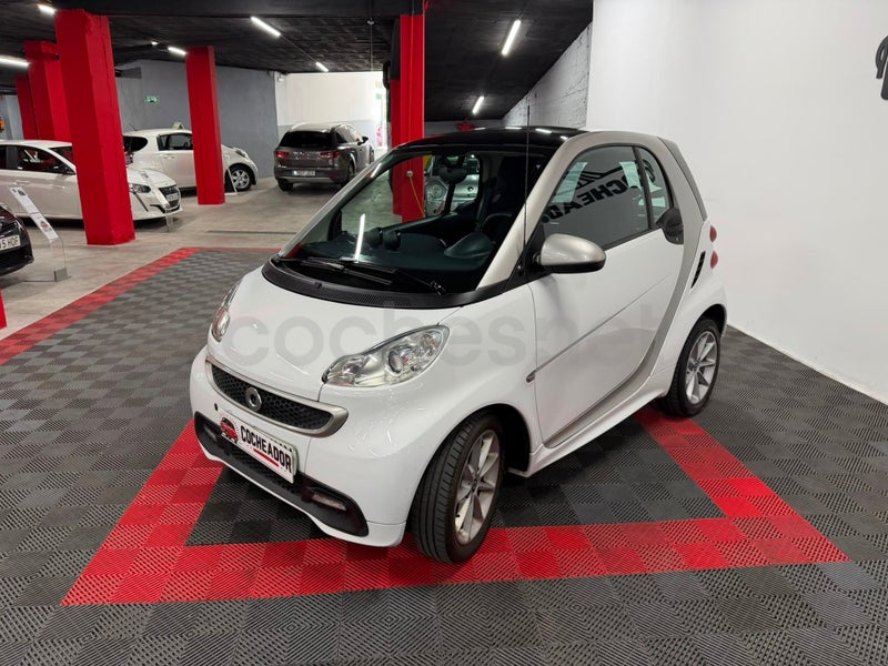 Smart Fortwo 2012 — photo 2