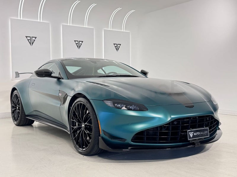 Aston Martin Vantage 2022 — photo 4