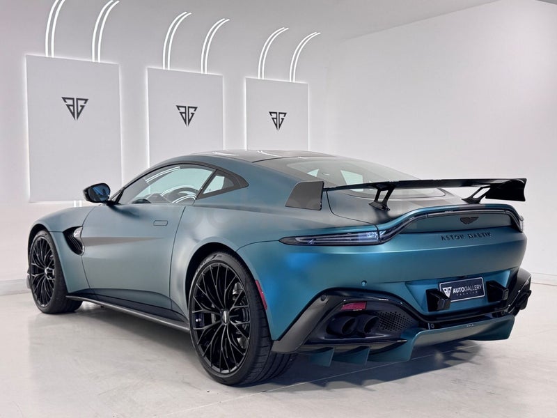 Aston Martin Vantage 2022 — photo 7