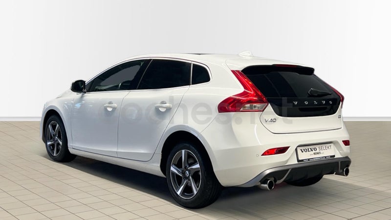Volvo V40 2016 — photo 3
