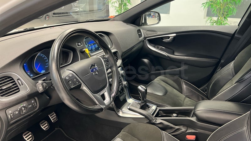 Volvo V40 2016 — photo 7