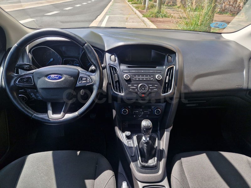Ford Focus 2017 — photo 7
