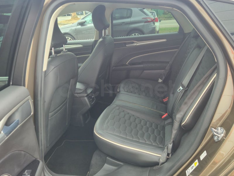 Ford Mondeo 2017 — photo 7