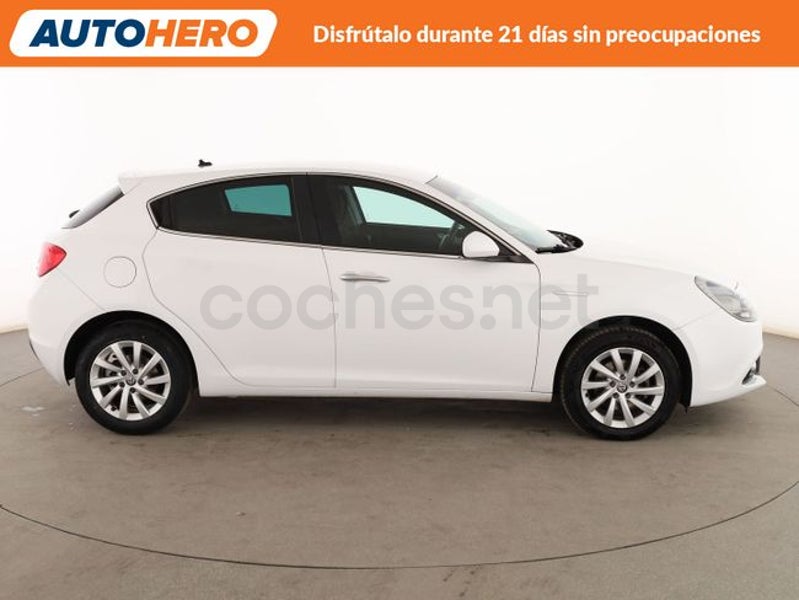 Alfa Romeo Giulietta 2017 — photo 7