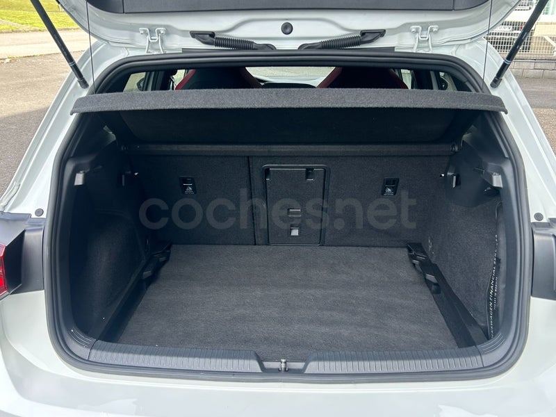 Volkswagen Golf 2021 — photo 7
