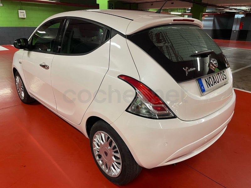 Lancia Ypsilon 2016 — photo 4