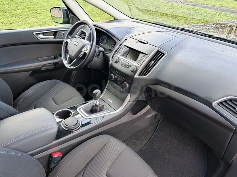 Ford S-max 2015 — photo 5