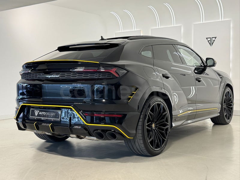 Lamborghini Urus 2025 — photo 6
