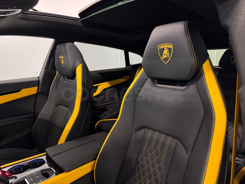 Lamborghini Urus 2025 — photo 8