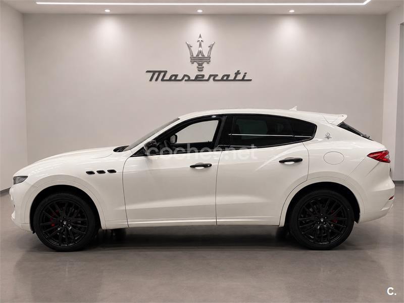 Maserati Levante 2017 — photo 3