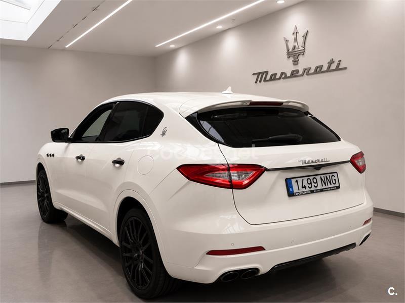 Maserati Levante 2017 — photo 4