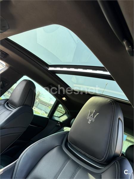 Maserati Levante 2017 — photo 6