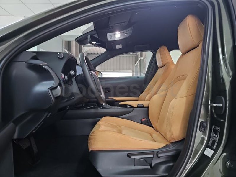 Lexus Ux 2023 — photo 6
