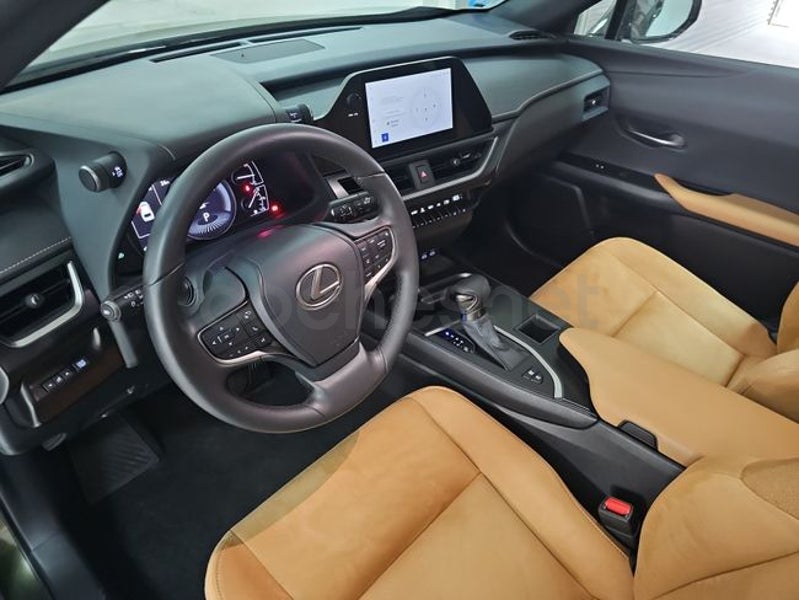 Lexus Ux 2023 — photo 8