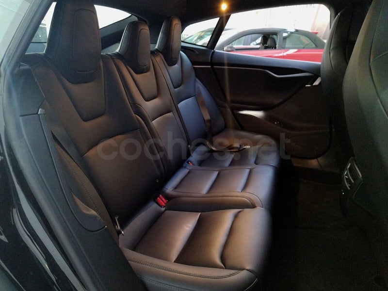 Tesla Model S 2018 — photo 7