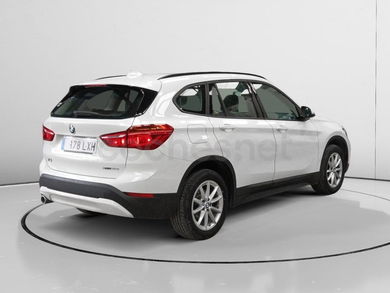 Bmw X1 2022 — photo 3
