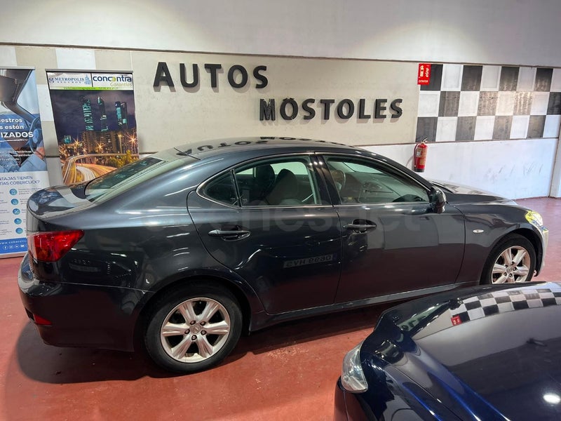 Lexus Is220d 2006 — photo 4