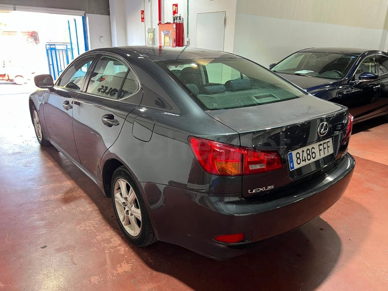 Lexus Is220d 2006 — photo 5