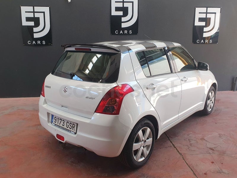 Suzuki Swift 2010 — photo 6