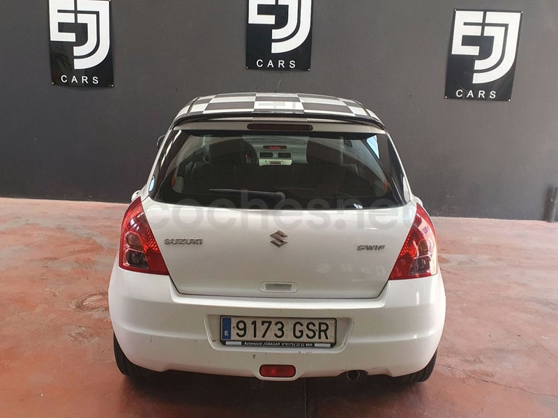 Suzuki Swift 2010 — photo 8