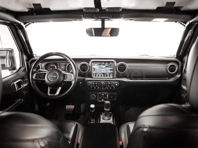 Jeep Wrangler 2020 — photo 8