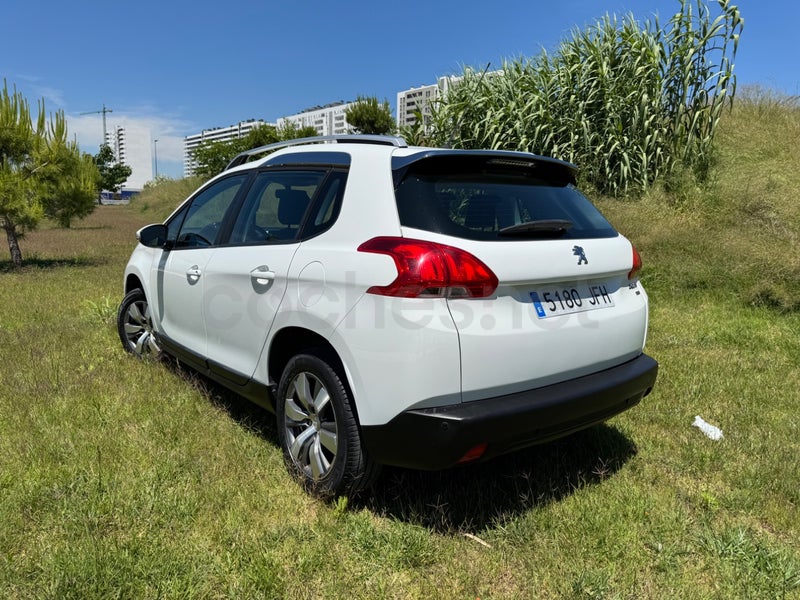 Peugeot 2008 2015 — photo 4