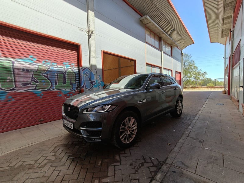 Jaguar F-pace 2018 — photo 3